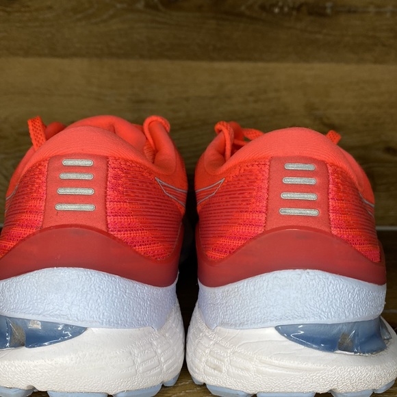 ASICS Gel-Kayano 28 Size 8.5 - Picture 4 of 9